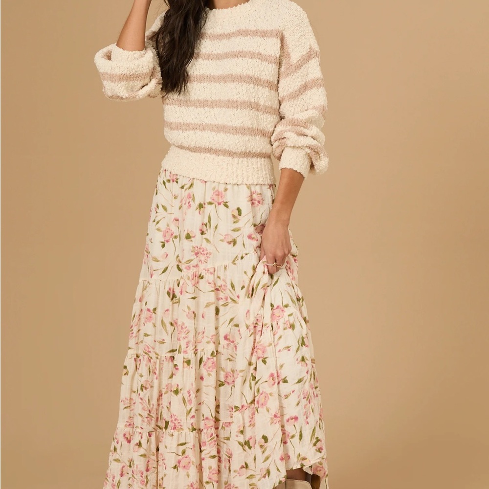 Floral spring Maxi Skirt Cream
